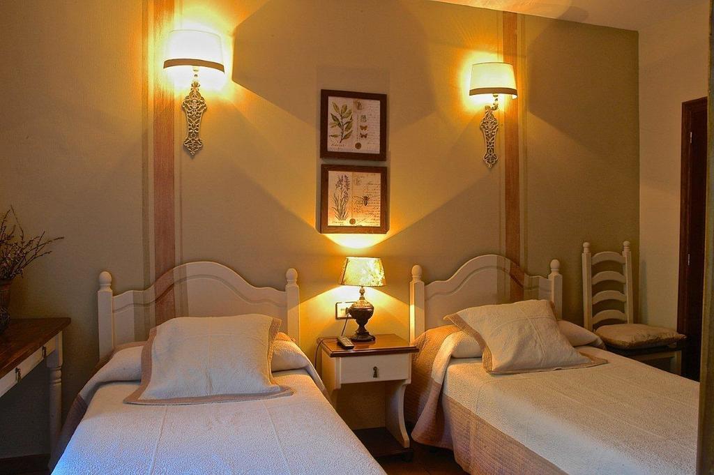 Hotel Casa Frauca Sarvisé Kamer foto
